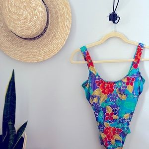 Lands end womens Vintage Hawaiian print one piece swim wear